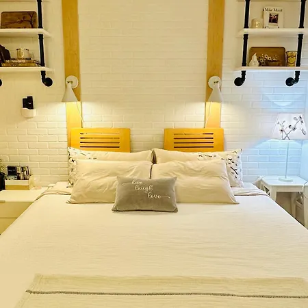 Private Guest Suite 10Mins To Downtown - King Bed - Bathtub - Free Parking Vancouver Exterior photo